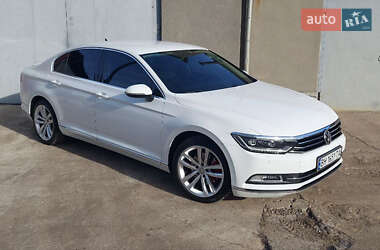 Седан Volkswagen Passat 2015 в Подільську