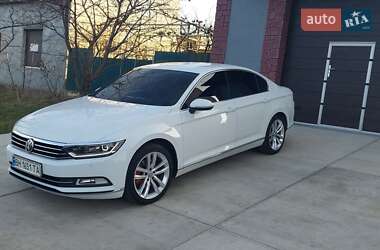 Седан Volkswagen Passat 2015 в Подільську