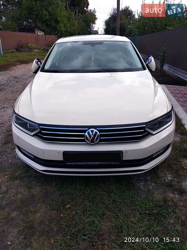 Седан Volkswagen Passat 2015 в Носовке