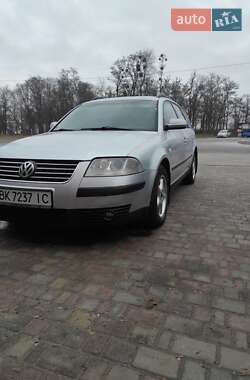 Универсал Volkswagen Passat 2001 в Владимирце