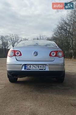 Седан Volkswagen Passat 2006 в Умані