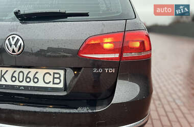 Універсал Volkswagen Passat 2011 в Рівному