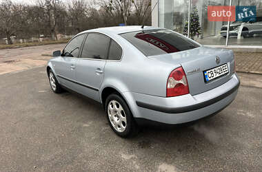 Седан Volkswagen Passat 2001 в Чернігові