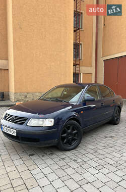 Седан Volkswagen Passat 1997 в Коломиї