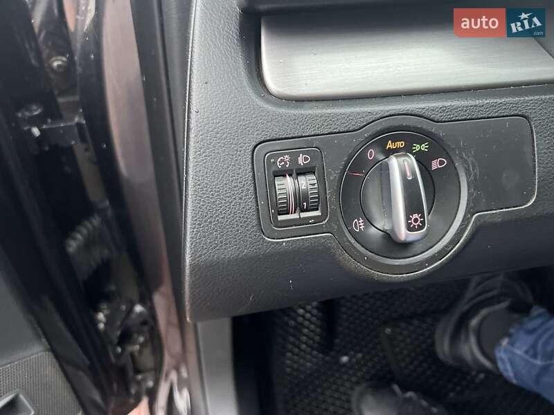 Универсал Volkswagen Passat 2011 в Сарнах