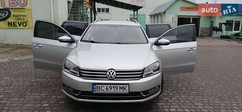 Универсал Volkswagen Passat 2013 в Старом Самборе