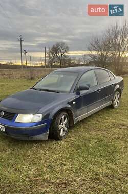 Седан Volkswagen Passat 2000 в Бережанах