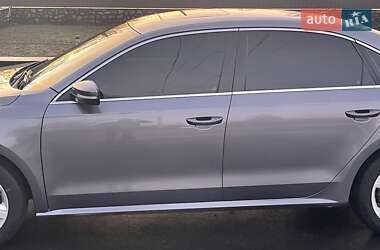 Седан Volkswagen Passat 2012 в Благовещенском