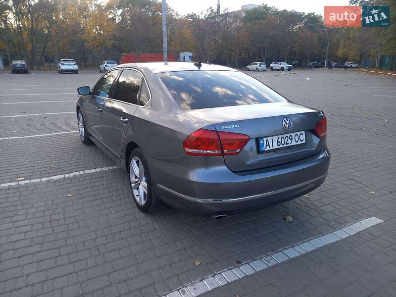 Седан Volkswagen Passat 2015 в Одессе