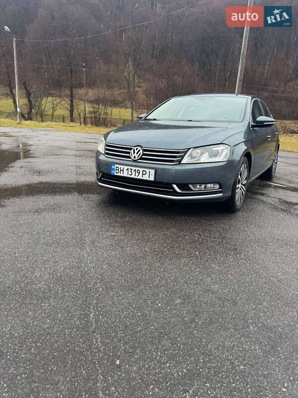 Volkswagen Passat 2011