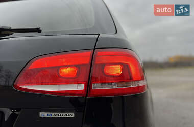 Универсал Volkswagen Passat 2012 в Киеве