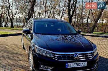 Седан Volkswagen Passat 2016 в Ізмаїлі