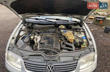 Універсал Volkswagen Passat 1999 в 