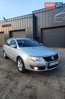 Универсал Volkswagen Passat 2006 в Тячеве