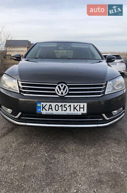 Седан Volkswagen Passat 2014 в Киеве