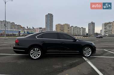 Седан Volkswagen Passat 2017 в Києві