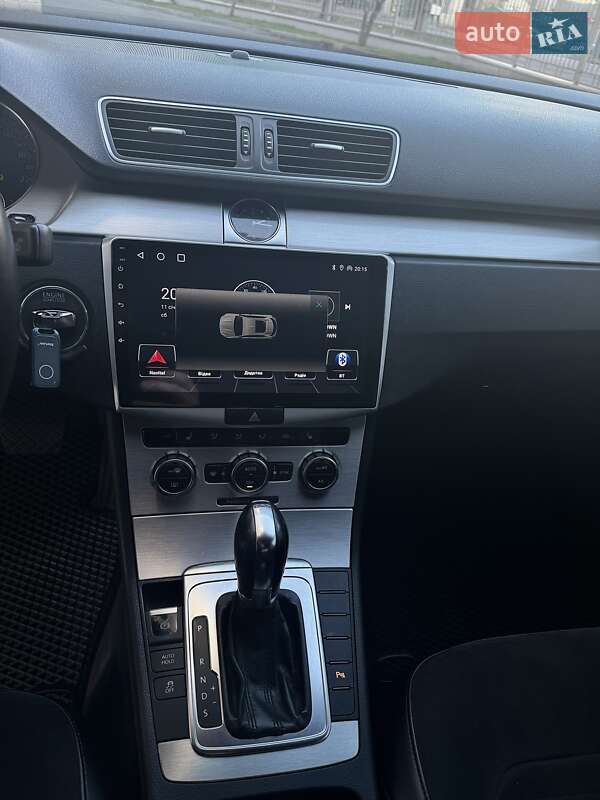 Седан Volkswagen Passat 2012 в Одессе