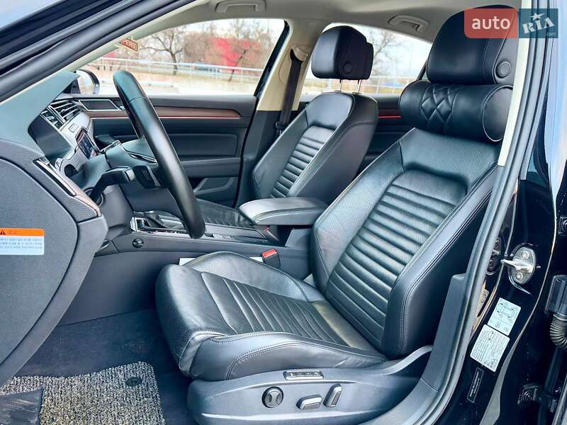 Седан Volkswagen Passat 2018 в Києві