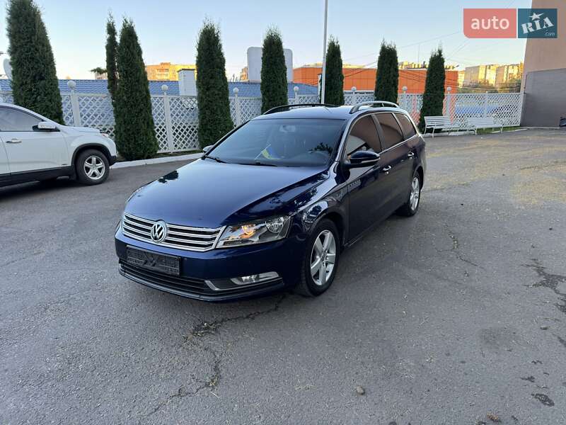 Универсал Volkswagen Passat 2011 в Ровно