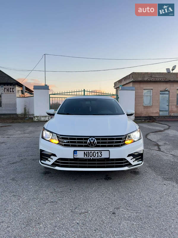 Седан Volkswagen Passat 2018 в Пирятине