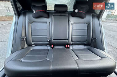 Седан Volkswagen Passat 2018 в Пирятине