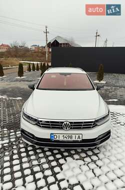 Универсал Volkswagen Passat 2017 в Черновцах