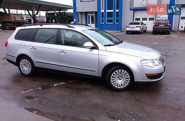 Универсал Volkswagen Passat 2009 в Полтаве