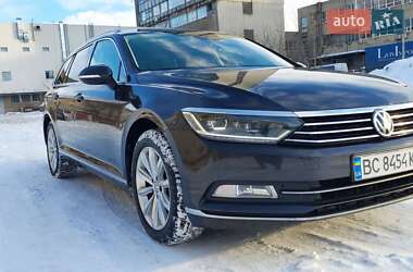 Універсал Volkswagen Passat 2018 в Львові