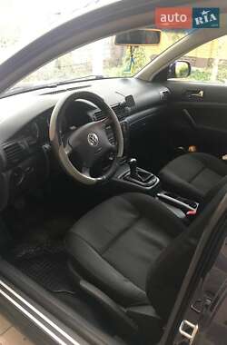 Универсал Volkswagen Passat 2001 в 