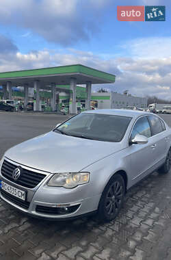 Седан Volkswagen Passat 2007 в Луцьку