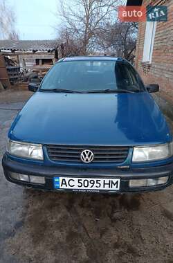 Універсал Volkswagen Passat 1989 в Луцьку