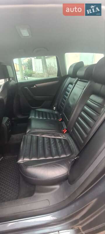 Универсал Volkswagen Passat 2011 в Харькове