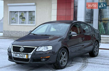 Седан Volkswagen Passat 2006 в Старокостянтинові