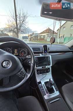 Седан Volkswagen Passat 2011 в 