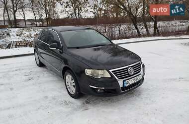 Седан Volkswagen Passat 2007 в Старій Вижівці