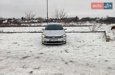 Седан Volkswagen Passat 2011 в Червонограді