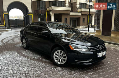 Седан Volkswagen Passat 2013 в Киеве