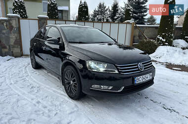 Седан Volkswagen Passat 2011 в Львові