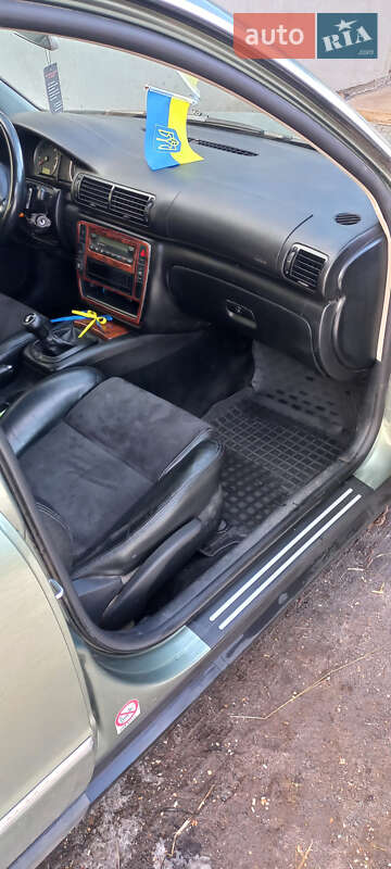 Седан Volkswagen Passat 2002 в Хмельнике