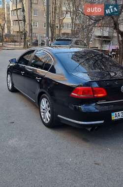 Седан Volkswagen Passat 2012 в Дніпрі