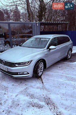 Универсал Volkswagen Passat 2017 в Ужгороде