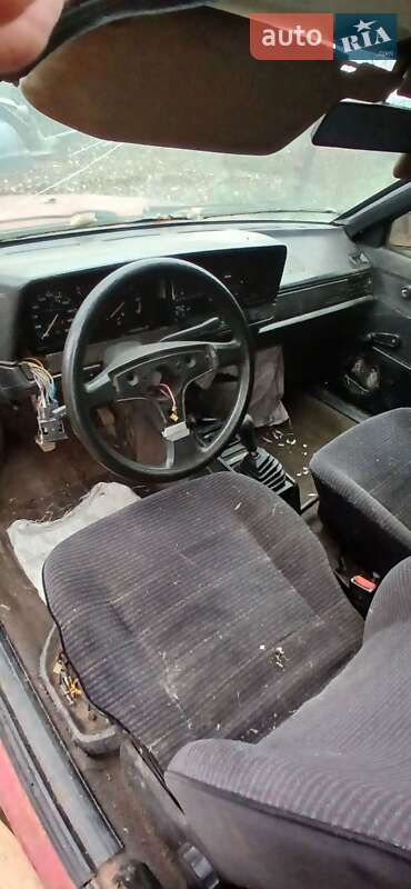 Универсал Volkswagen Passat 1987 в Ярмолинцах