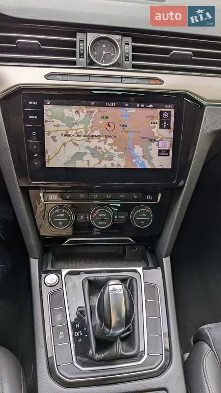 Универсал Volkswagen Passat 2017 в Ирпене