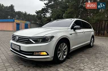 Універсал Volkswagen Passat 2015 в Горішніх Плавнях