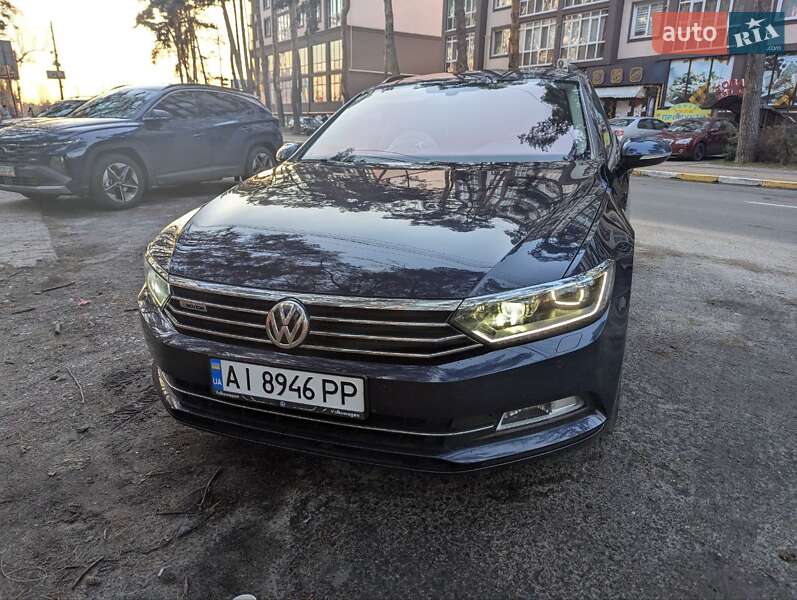 Универсал Volkswagen Passat 2017 в Киеве