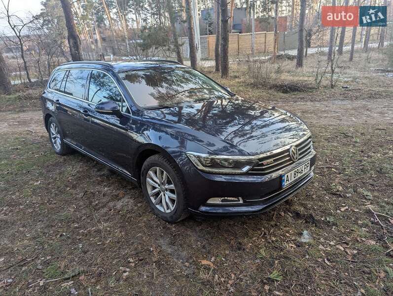 Универсал Volkswagen Passat 2017 в Киеве