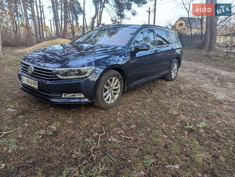 Универсал Volkswagen Passat 2017 в Киеве