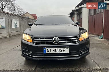 Седан Volkswagen Passat 2018 в Софиевской Борщаговке