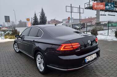 Седан Volkswagen Passat 2017 в Мукачевому