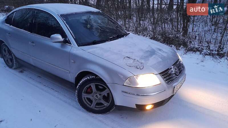 Седан Volkswagen Passat 2002 в Ланівці